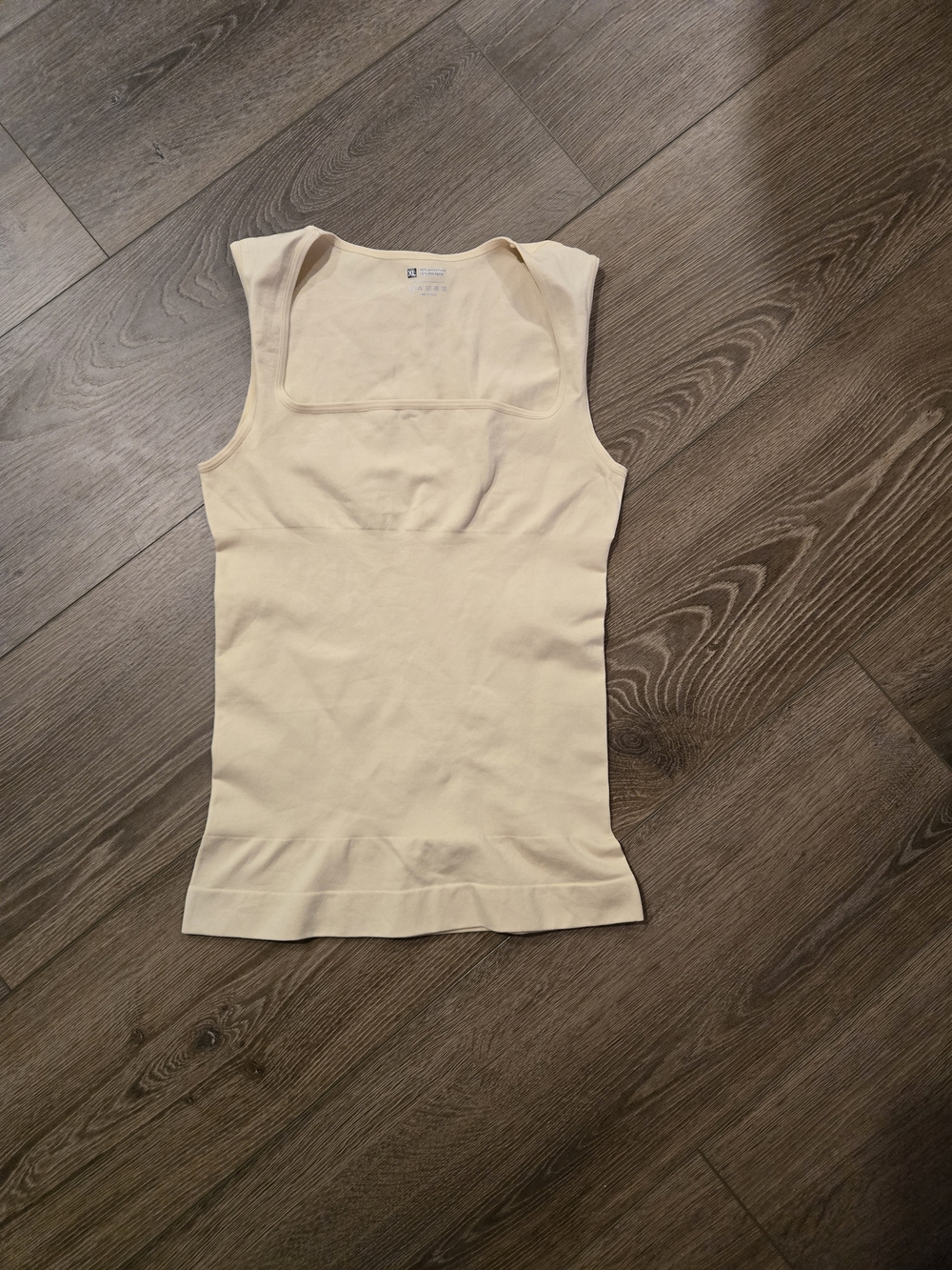 Seamless Cream Square-Neck Shaping Tank